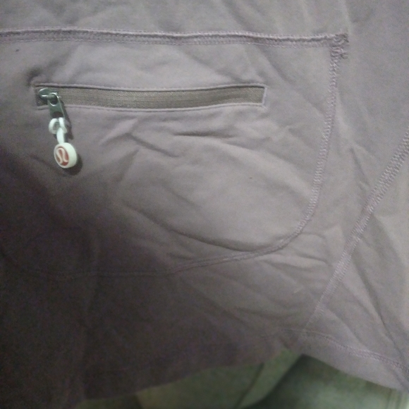 Lululemon 1/4 zip pullover - Picture 4 of 4